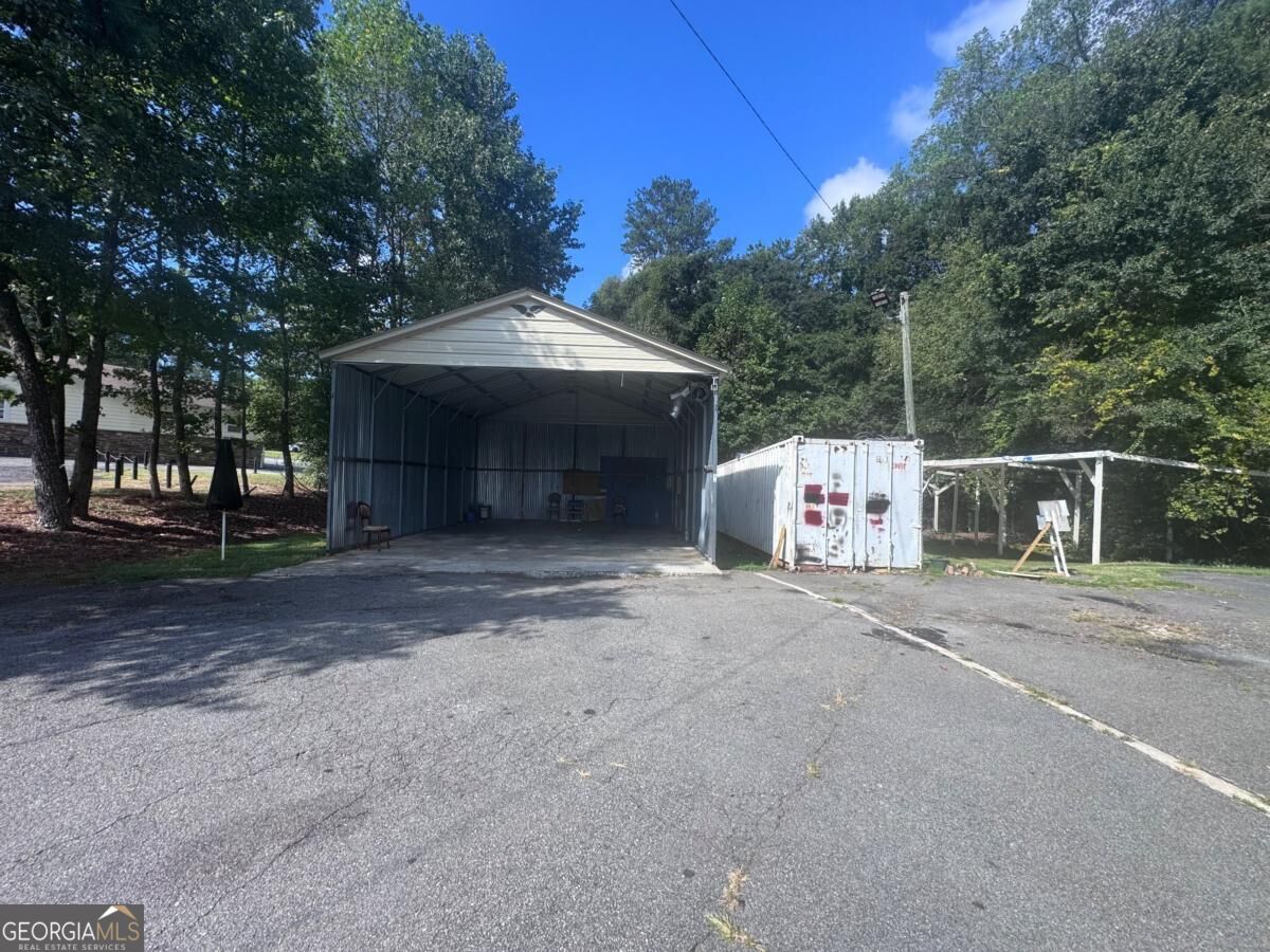 5296 Austell Road Property Photo 1