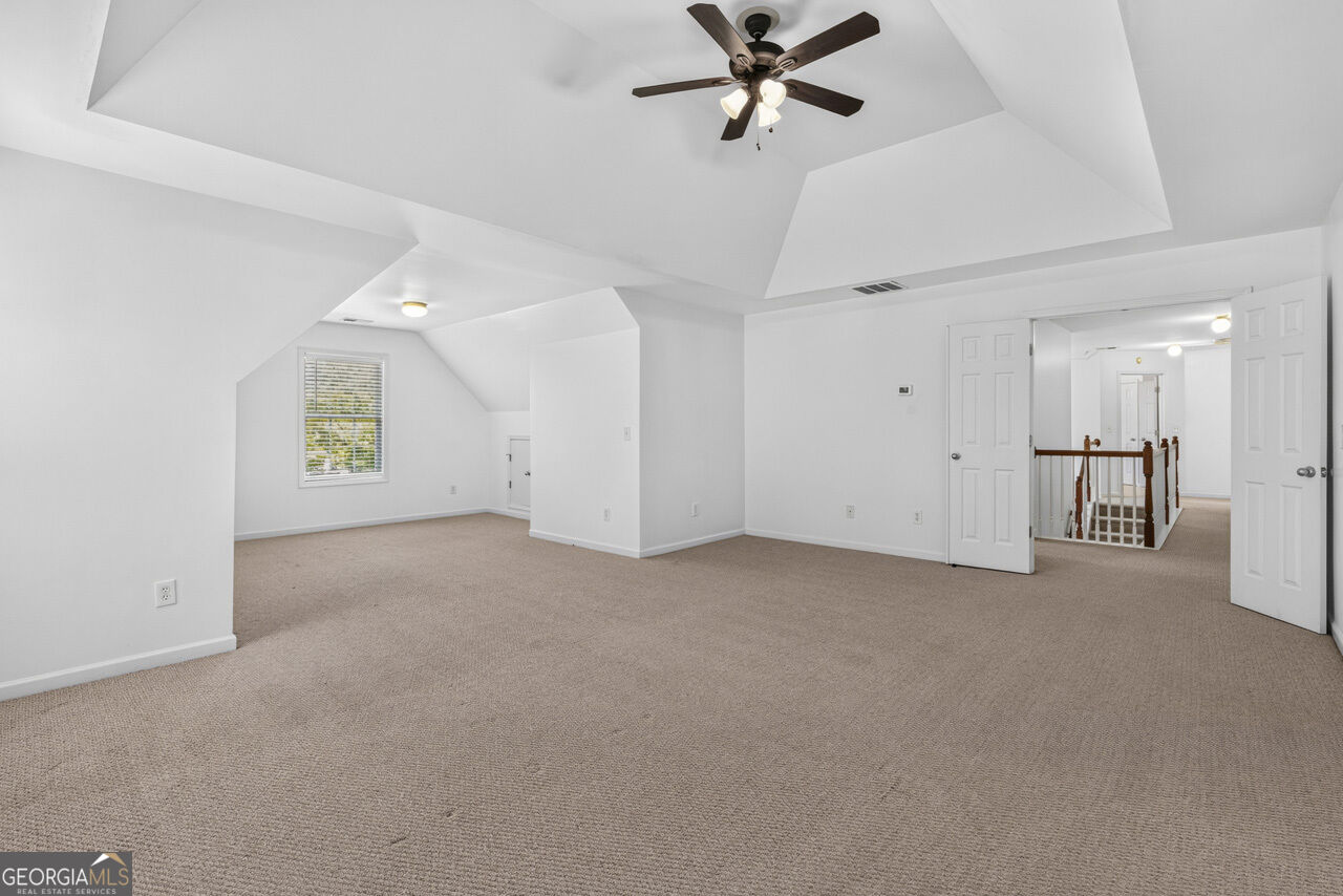 1201 Shelborne Way Property Photo 2