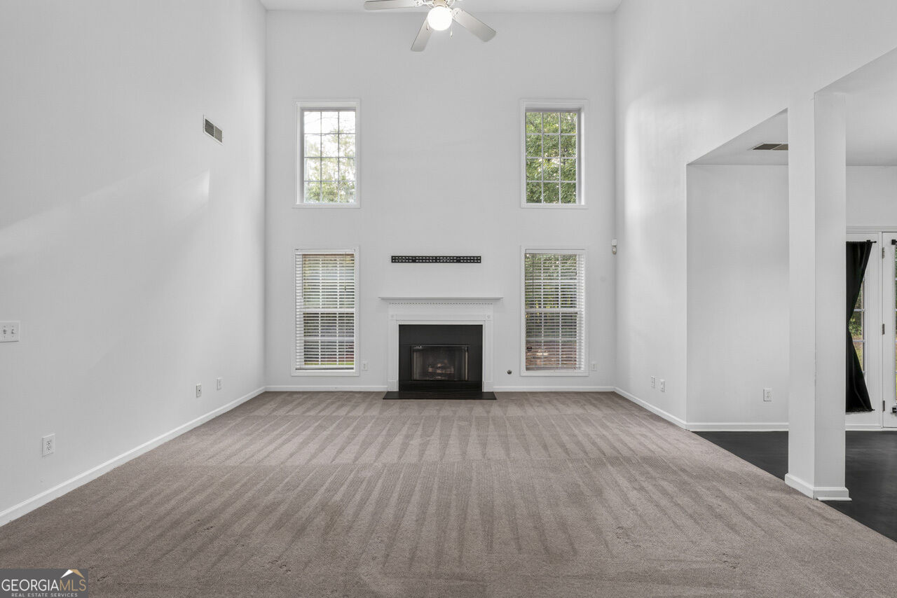 1201 Shelborne Way Property Photo 5
