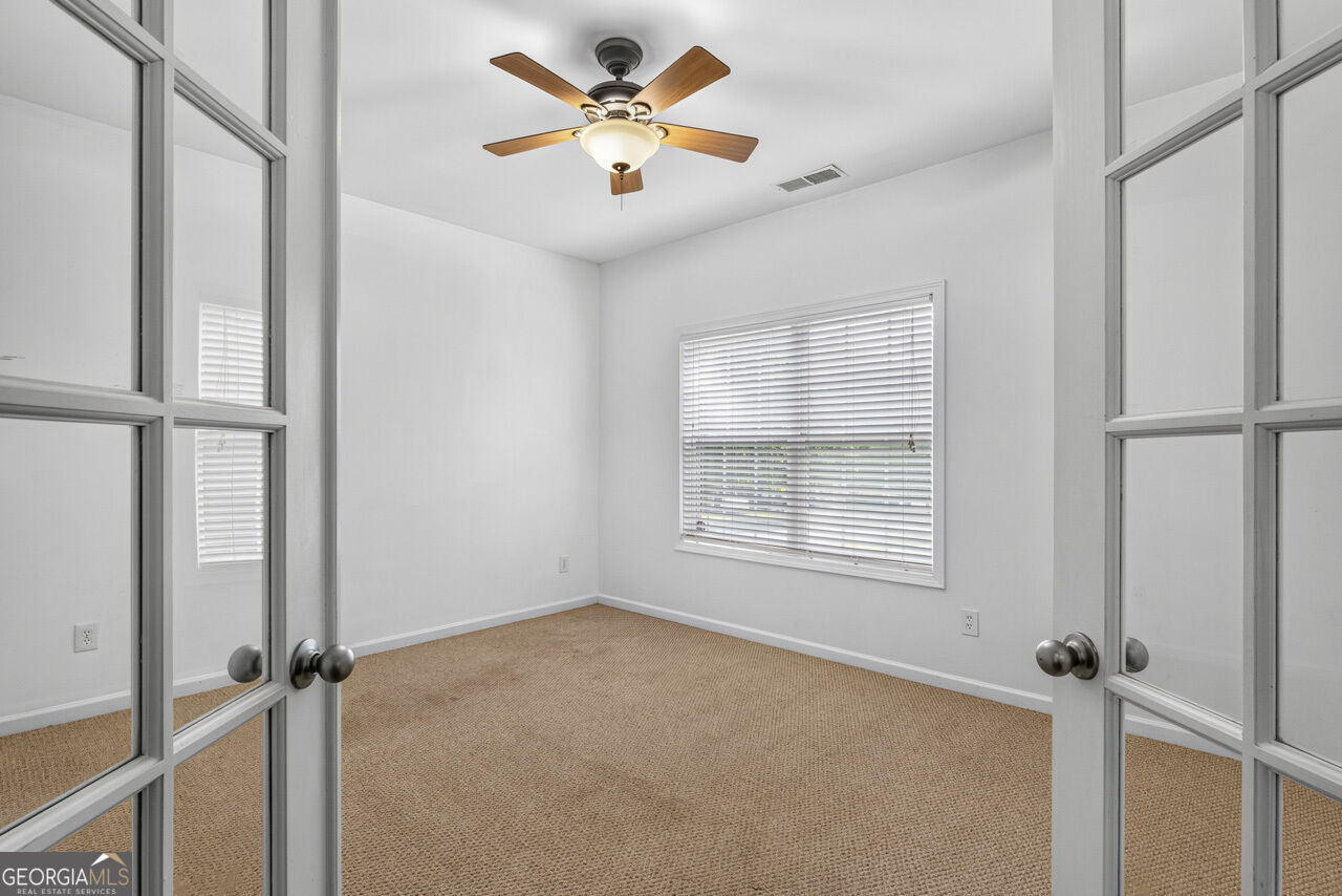 1201 Shelborne Way Property Photo 8
