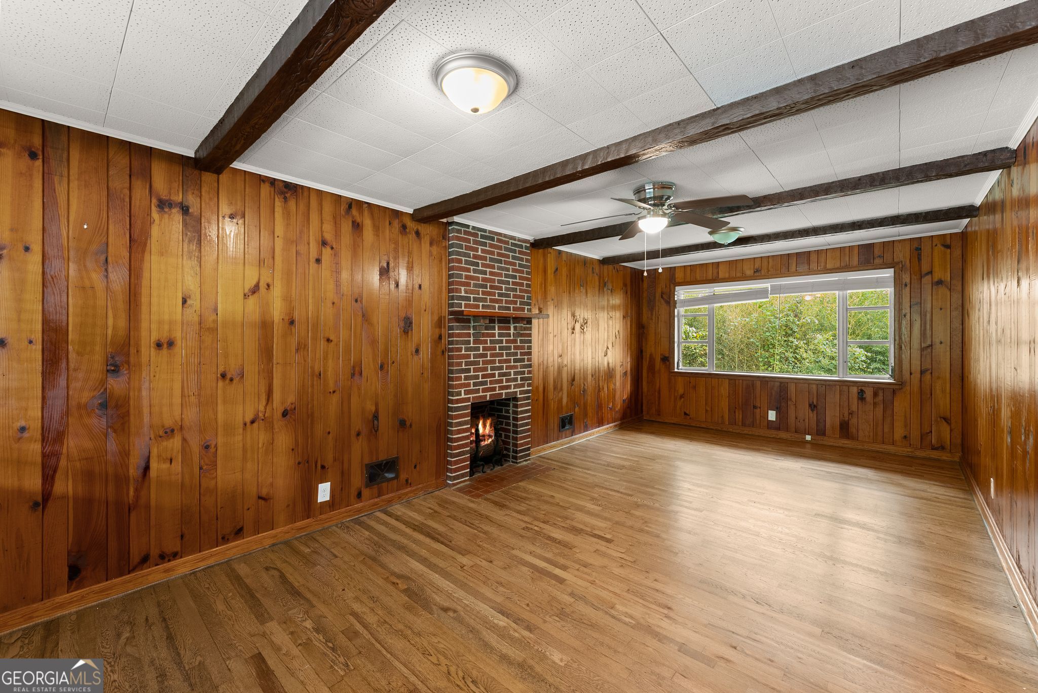 130 W Hood Street Property Photo 8