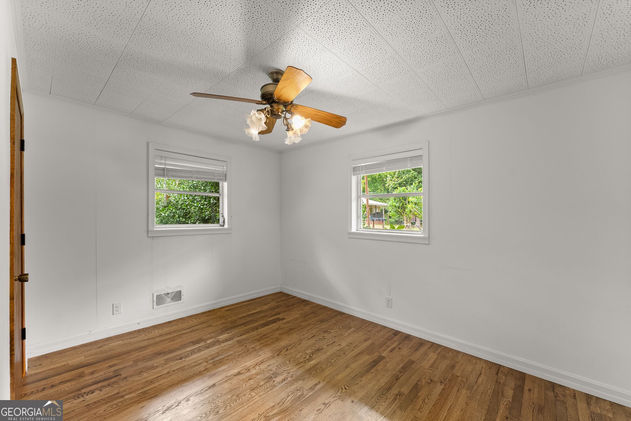130 W Hood Street Property Photo 14
