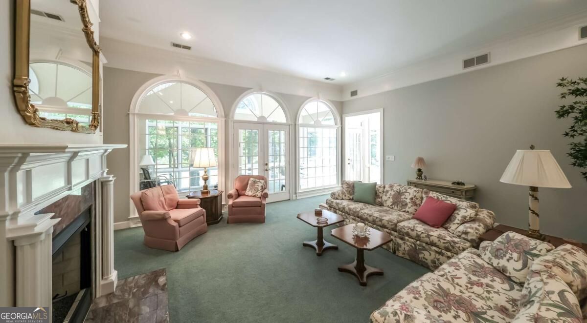 320 Laurel Lakes Drive Property Photo 24