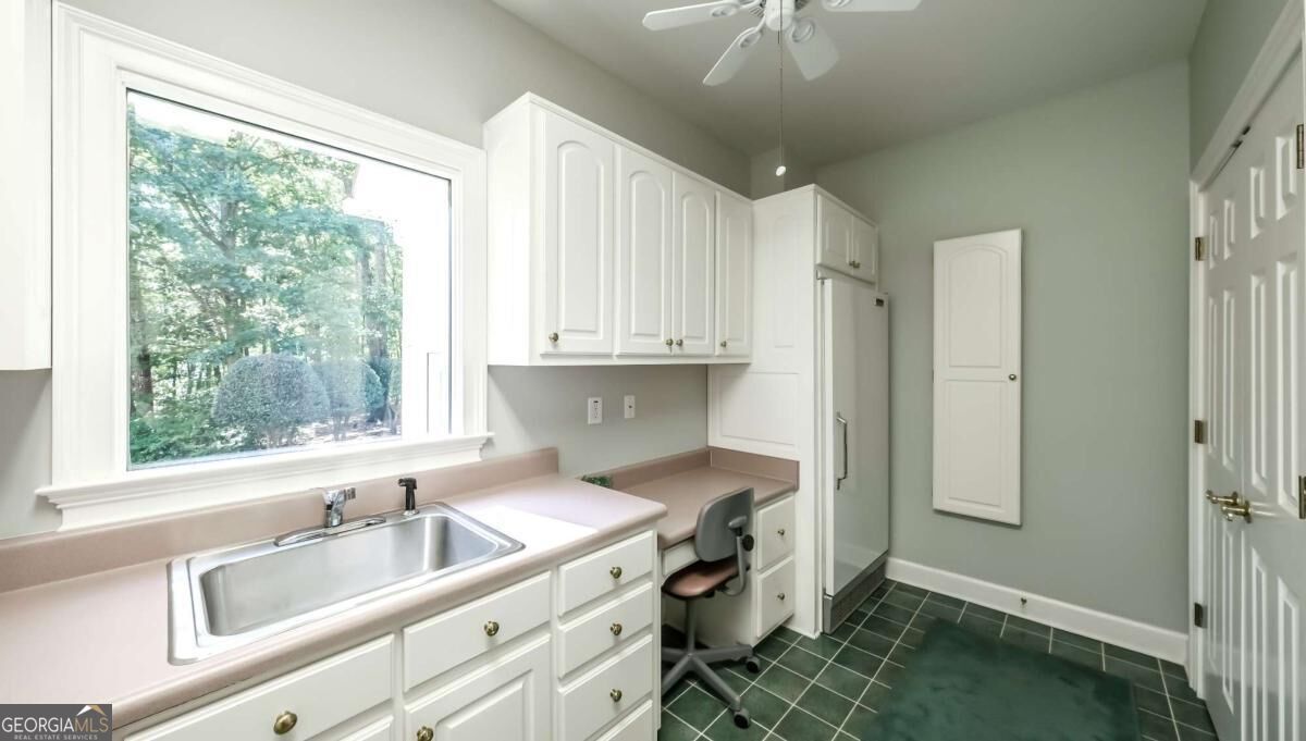320 Laurel Lakes Drive Property Photo 27