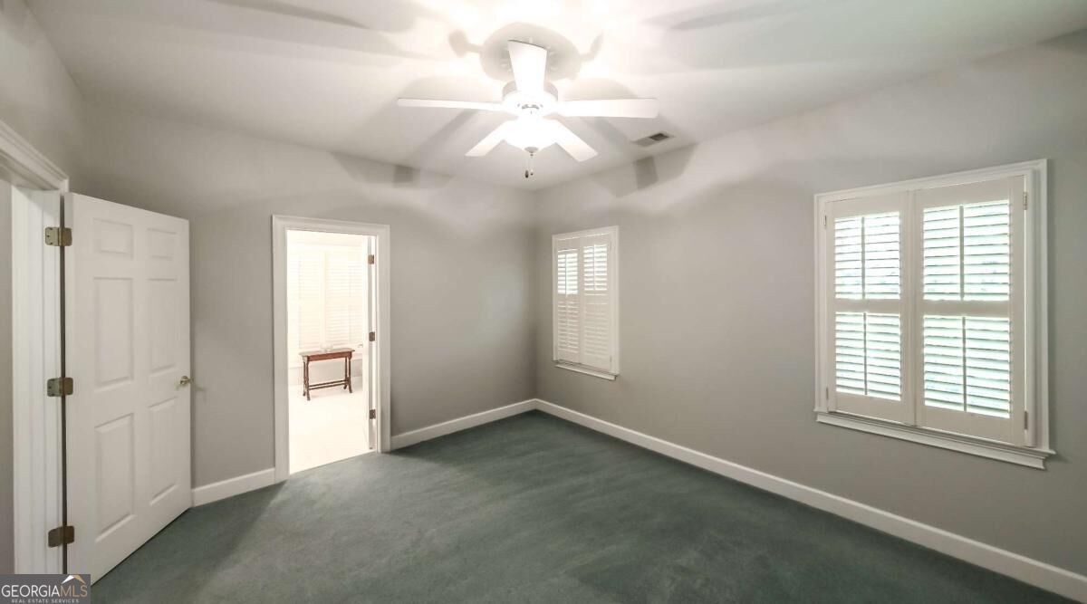 320 Laurel Lakes Drive Property Photo 41