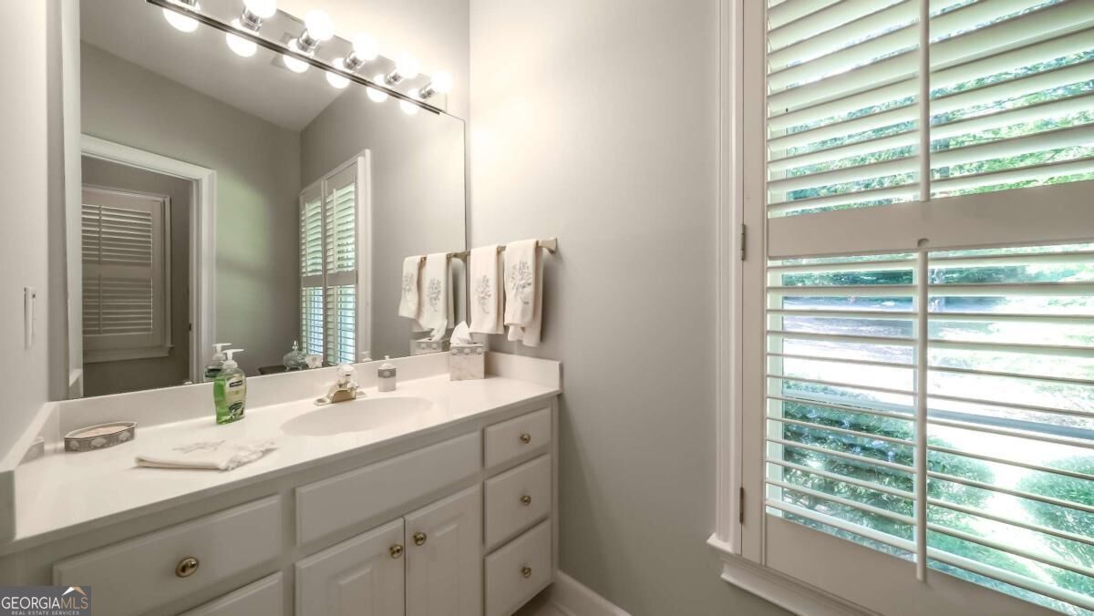 320 Laurel Lakes Drive Property Photo 42