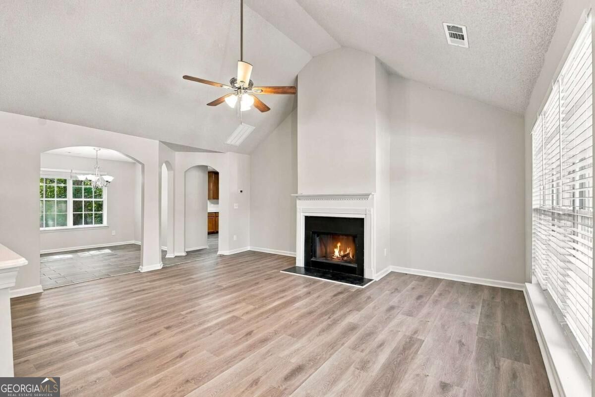 5741 Village Loop Property Photo 7