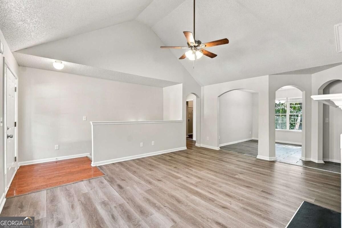5741 Village Loop Property Photo 8