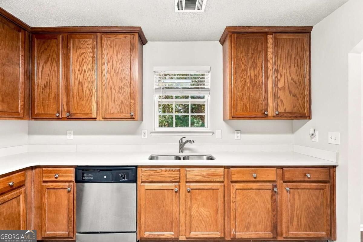 5741 Village Loop Property Photo 13