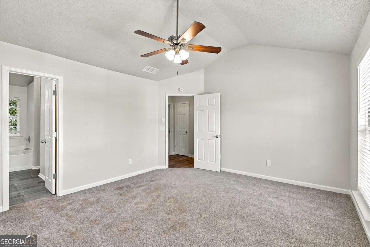 5741 Village Loop Property Photo 16