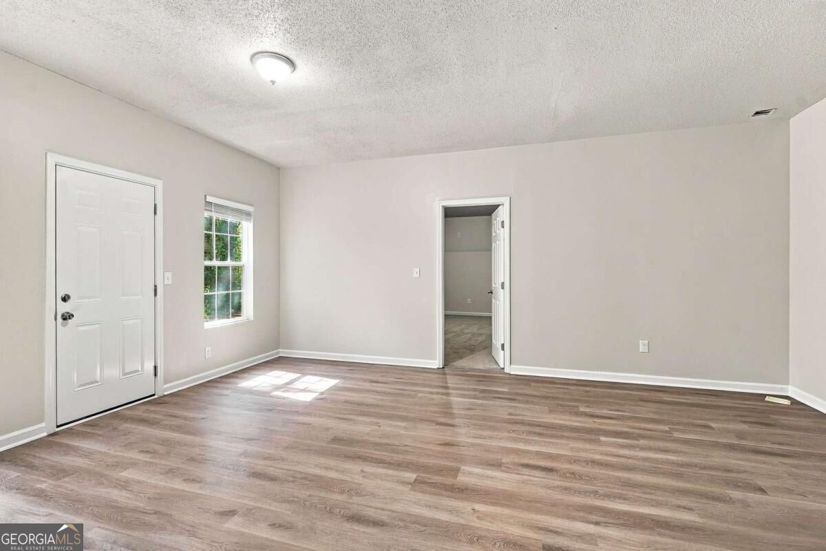 5741 Village Loop Property Photo 20