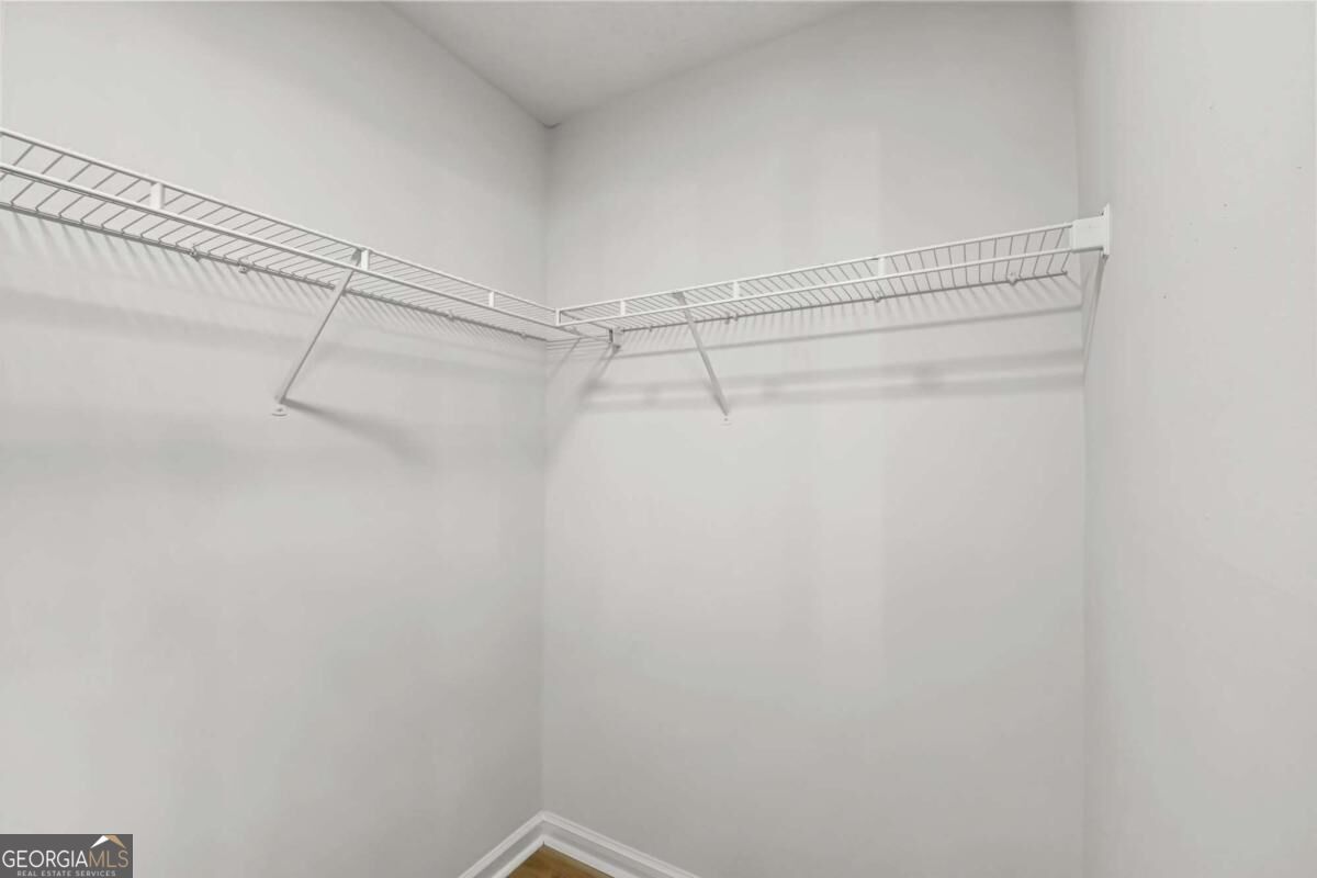 5607 Mayfair Crossing Drive Property Photo 24