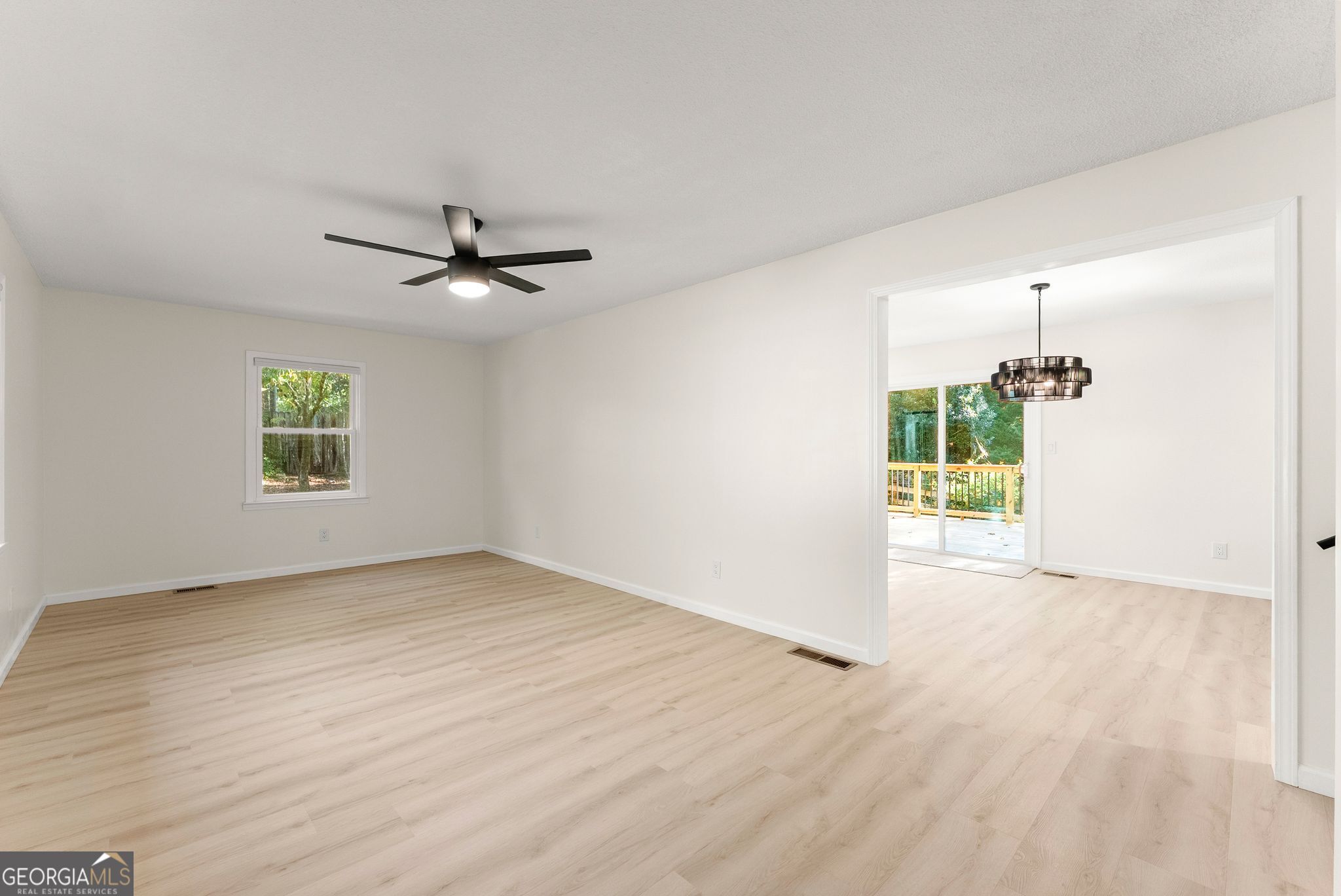 388 Sanders Street Property Photo 14