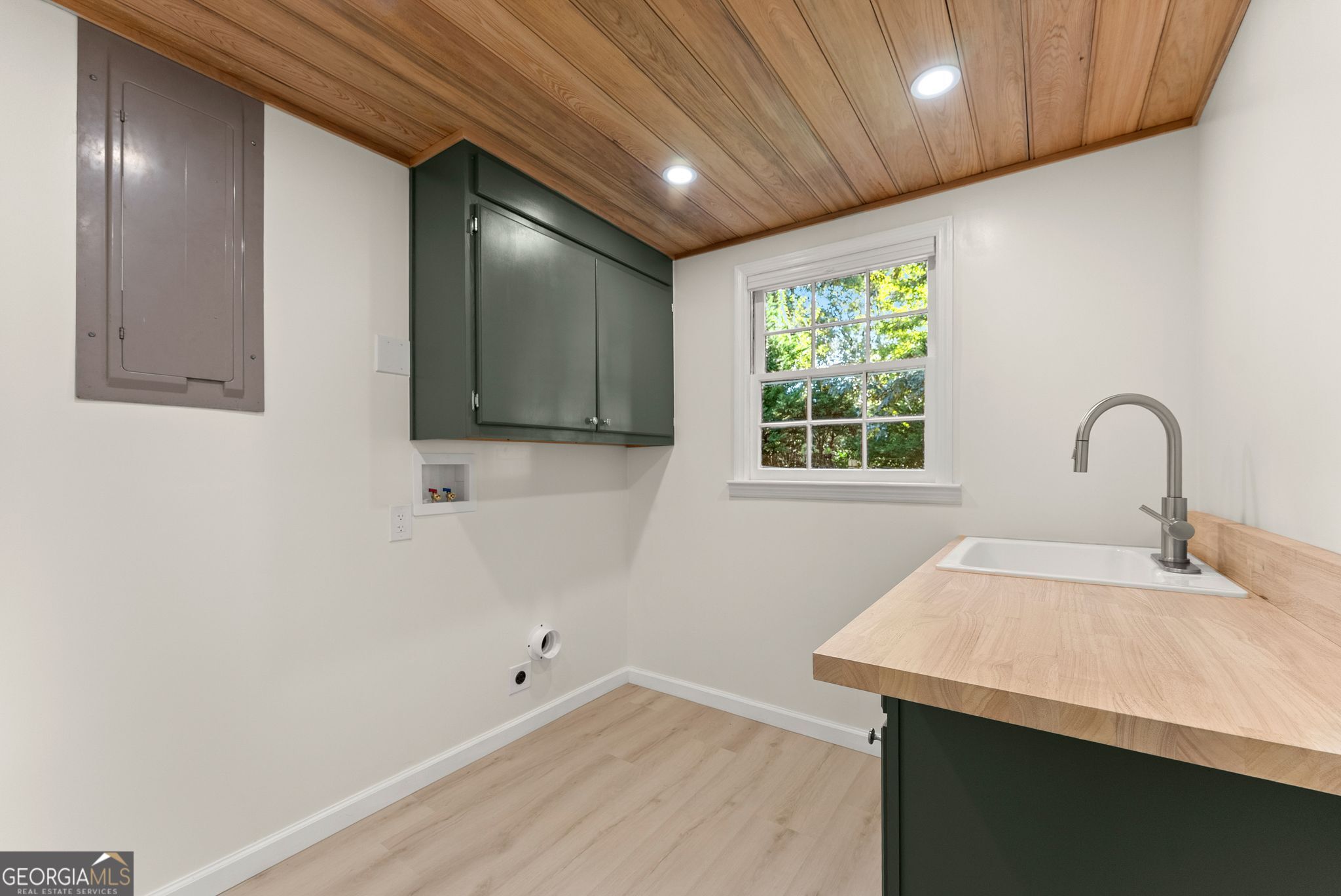 388 Sanders Street Property Photo 31