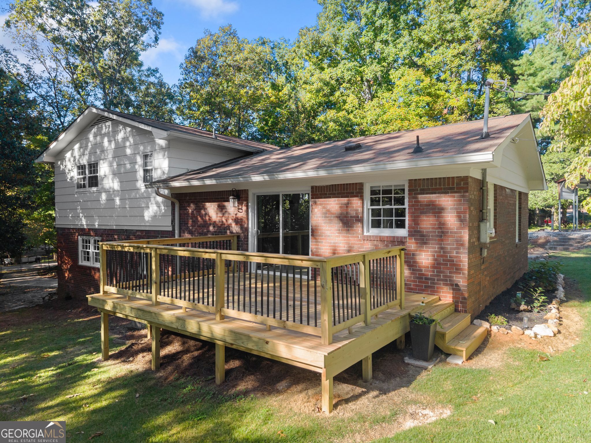 388 Sanders Street Property Photo 56
