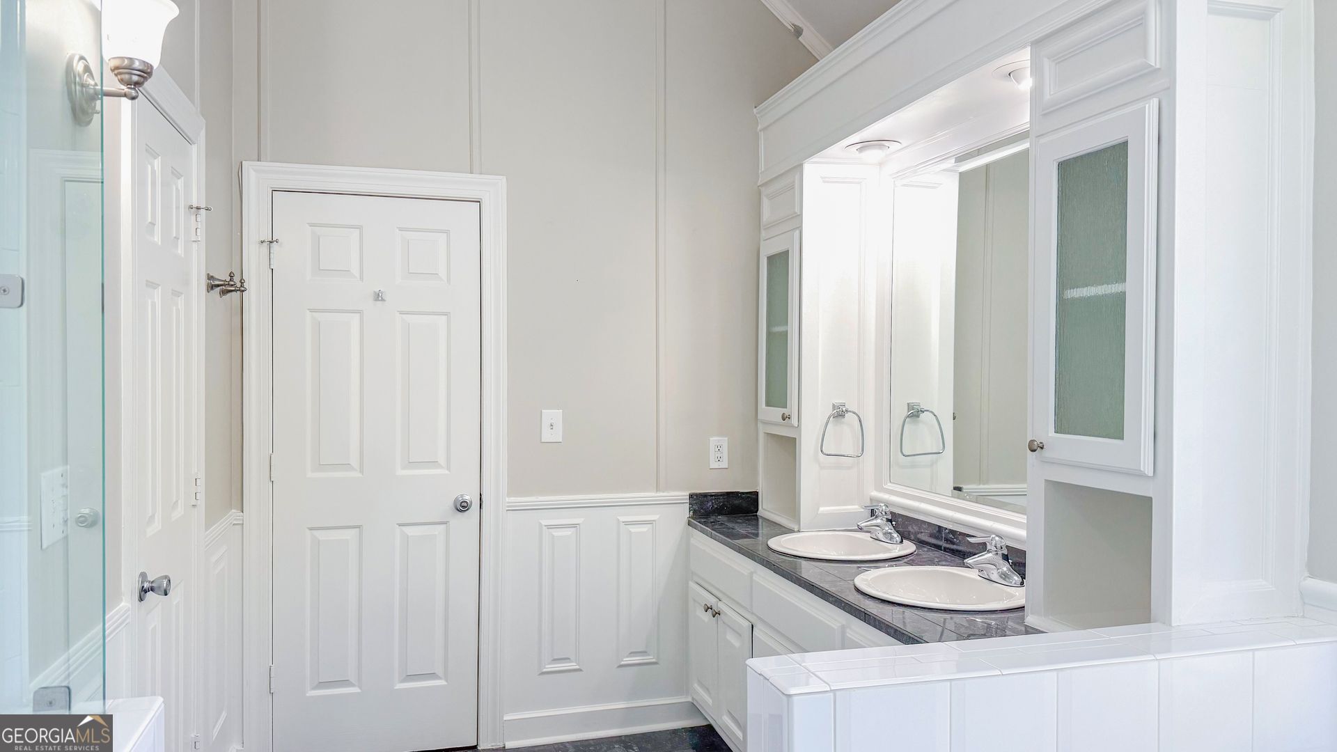 5630 Vicarage Walk Property Photo 24
