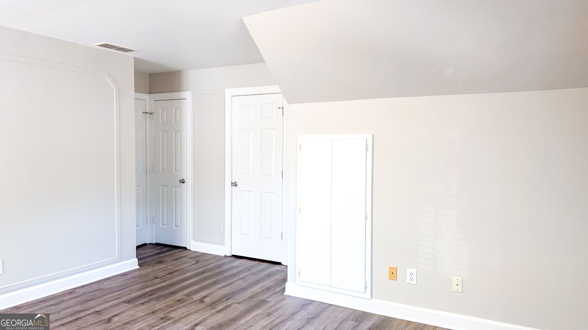 5630 Vicarage Walk Property Photo 30