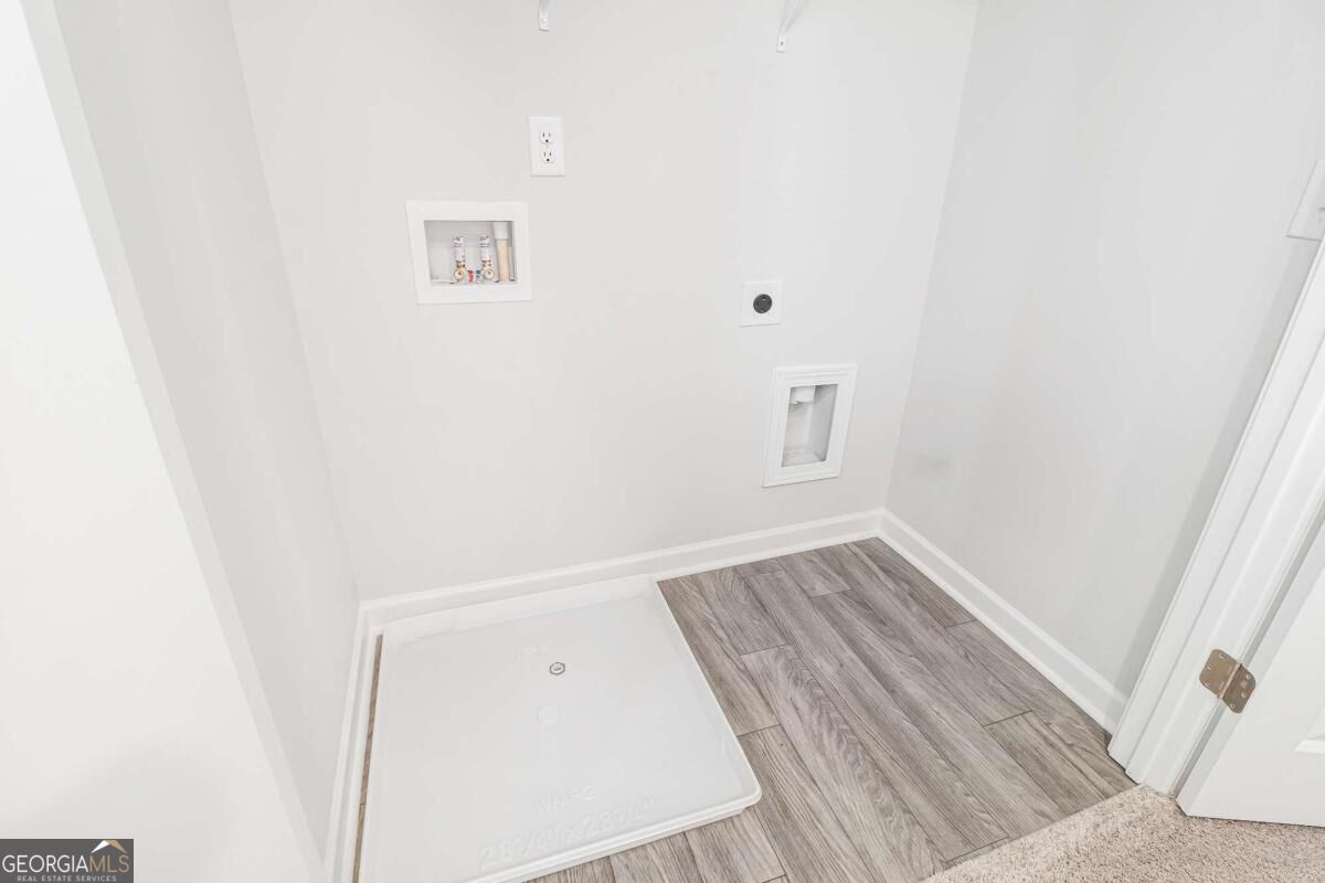 221 Birch Way Property Photo 31