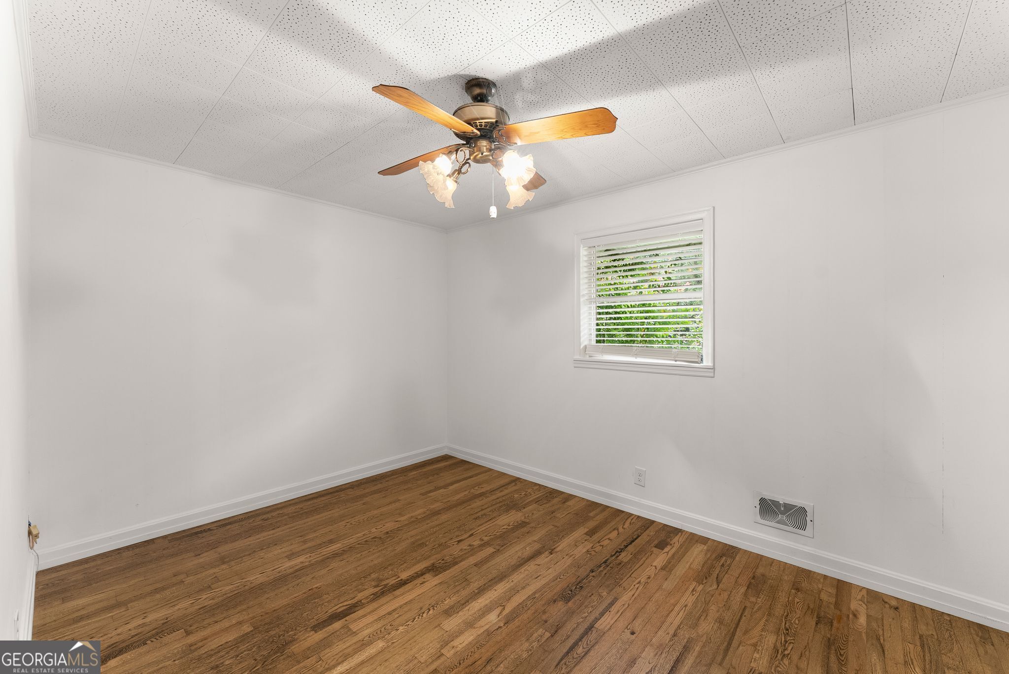 130 W Hood Street Property Photo 13