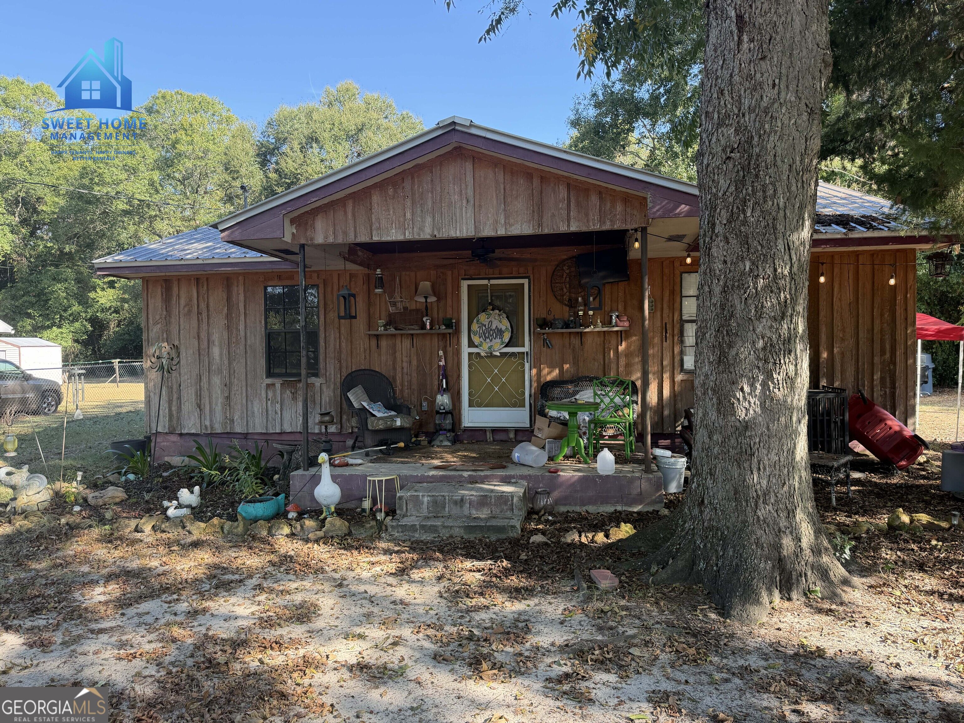 617 E Pine Street Property Photo 1