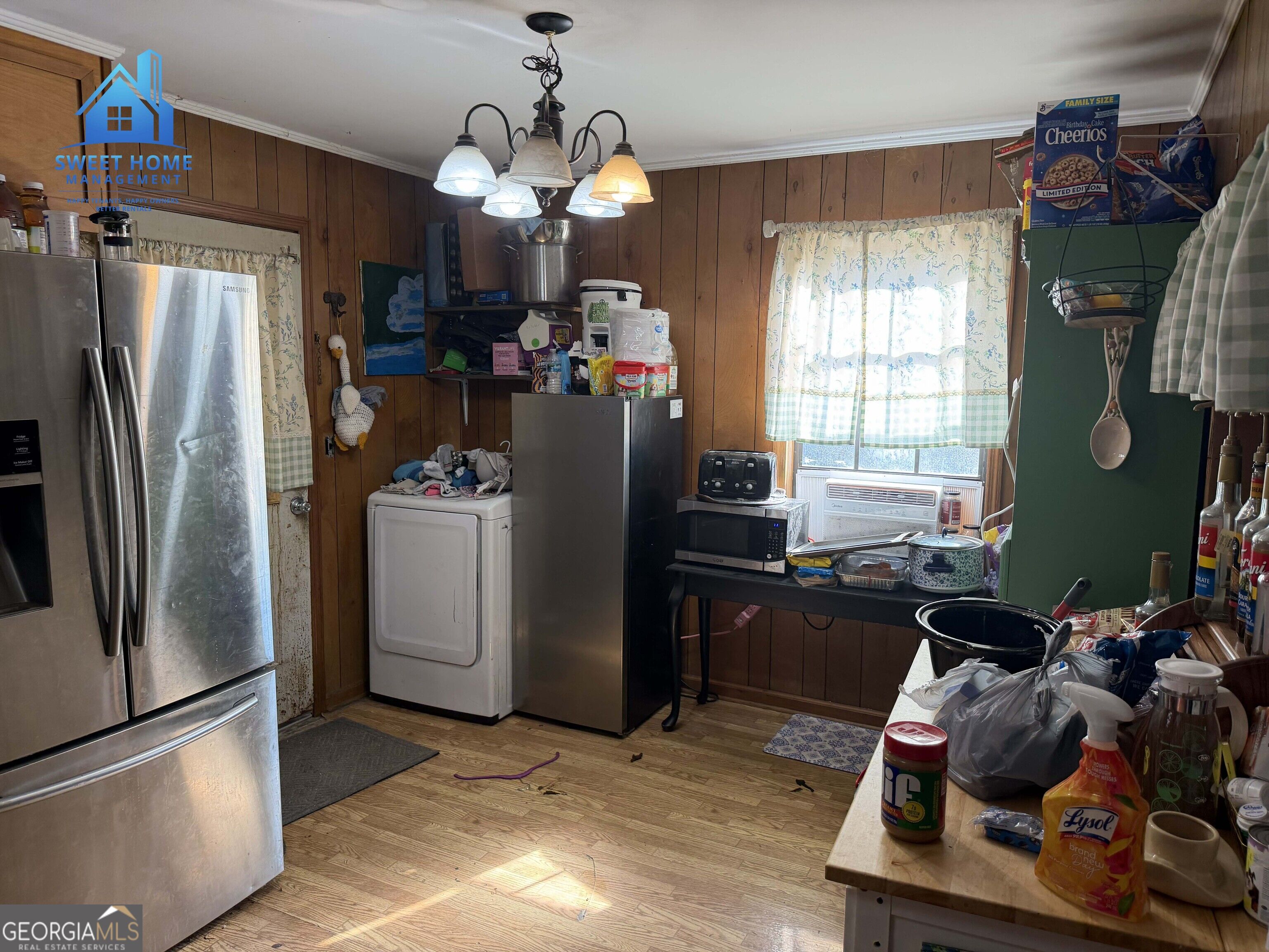 617 E Pine Street Property Photo 3