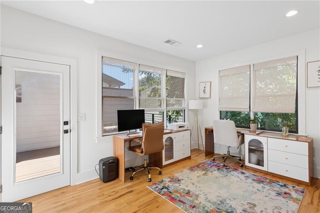 198 Hutchinson Street Ne # B Property Photo 20