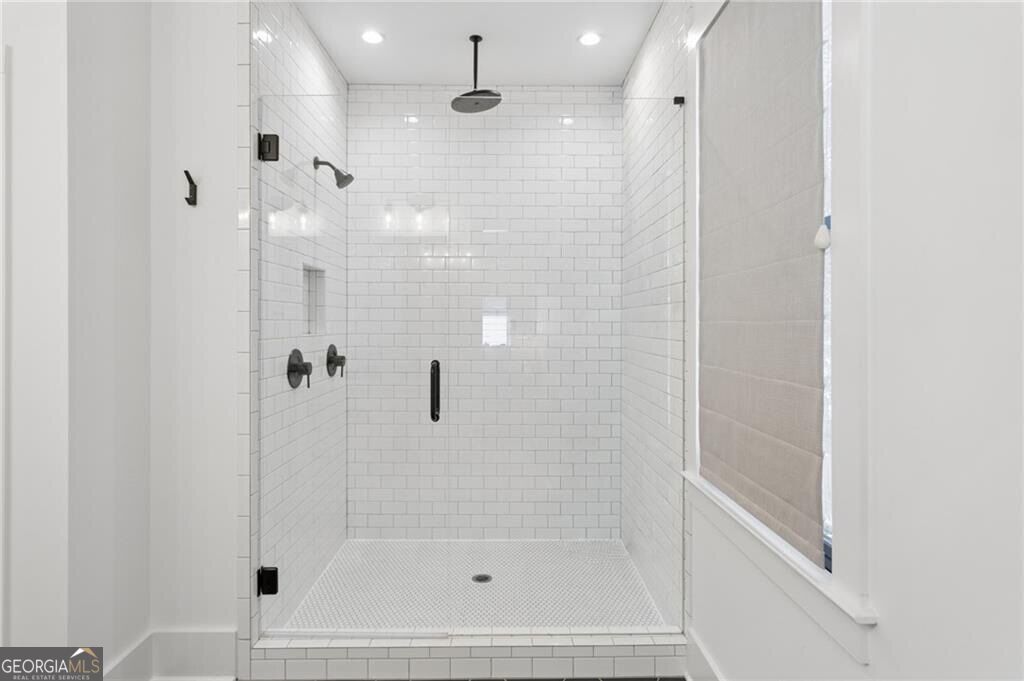 198 Hutchinson Street Ne # B Property Photo 26
