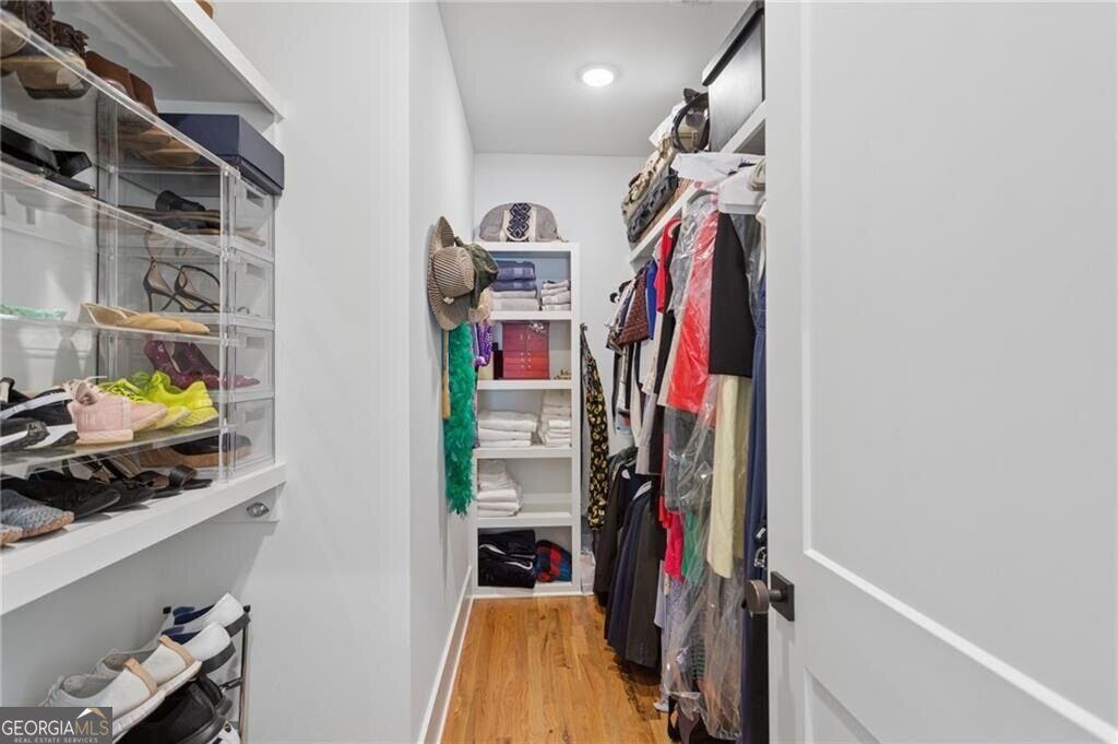 198 Hutchinson Street Ne # B Property Photo 27