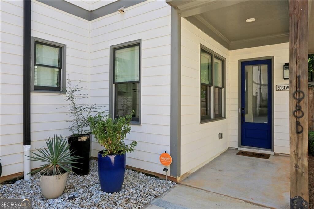 198 Hutchinson Street Ne # B Property Photo 37