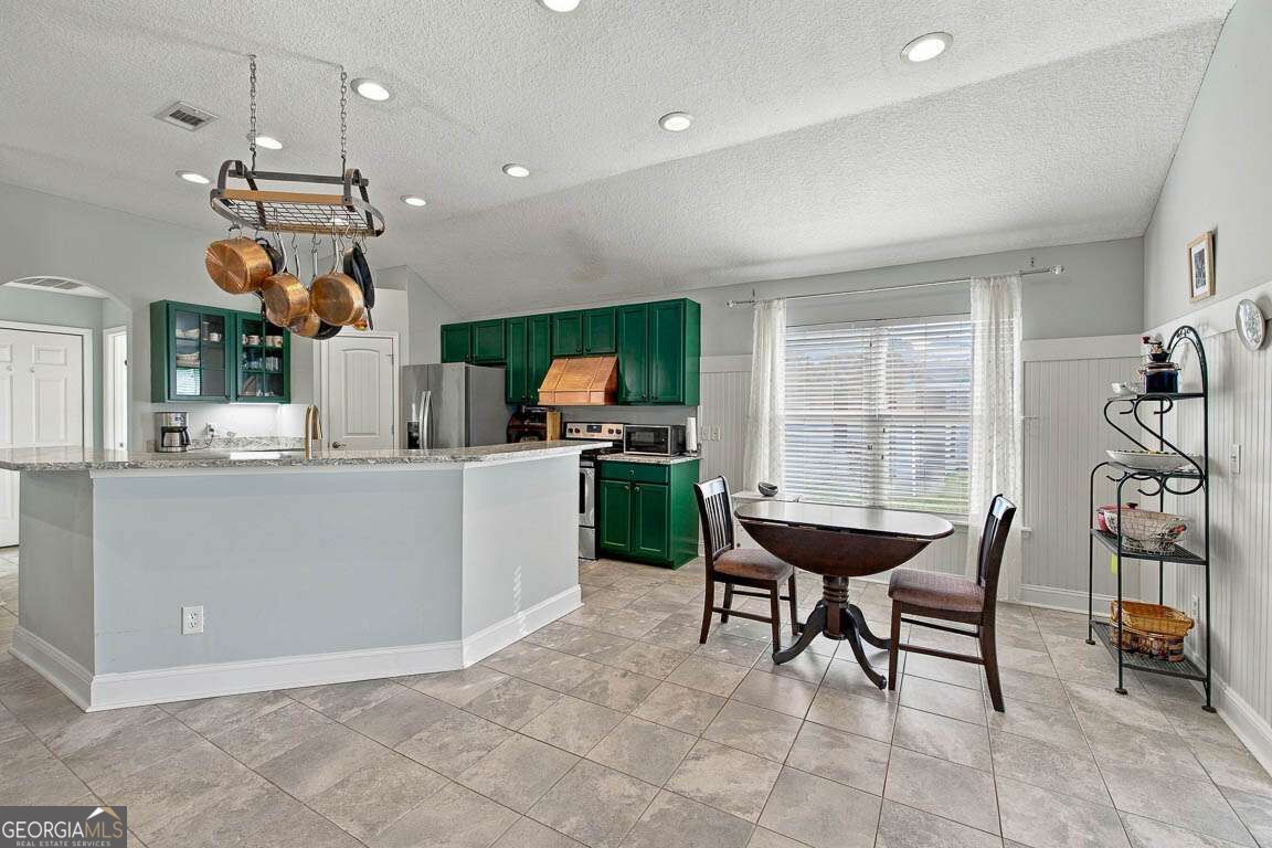 162 Majestic Oaks Drive Property Photo 16