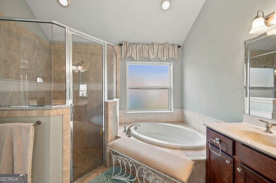 162 Majestic Oaks Drive Property Photo 24
