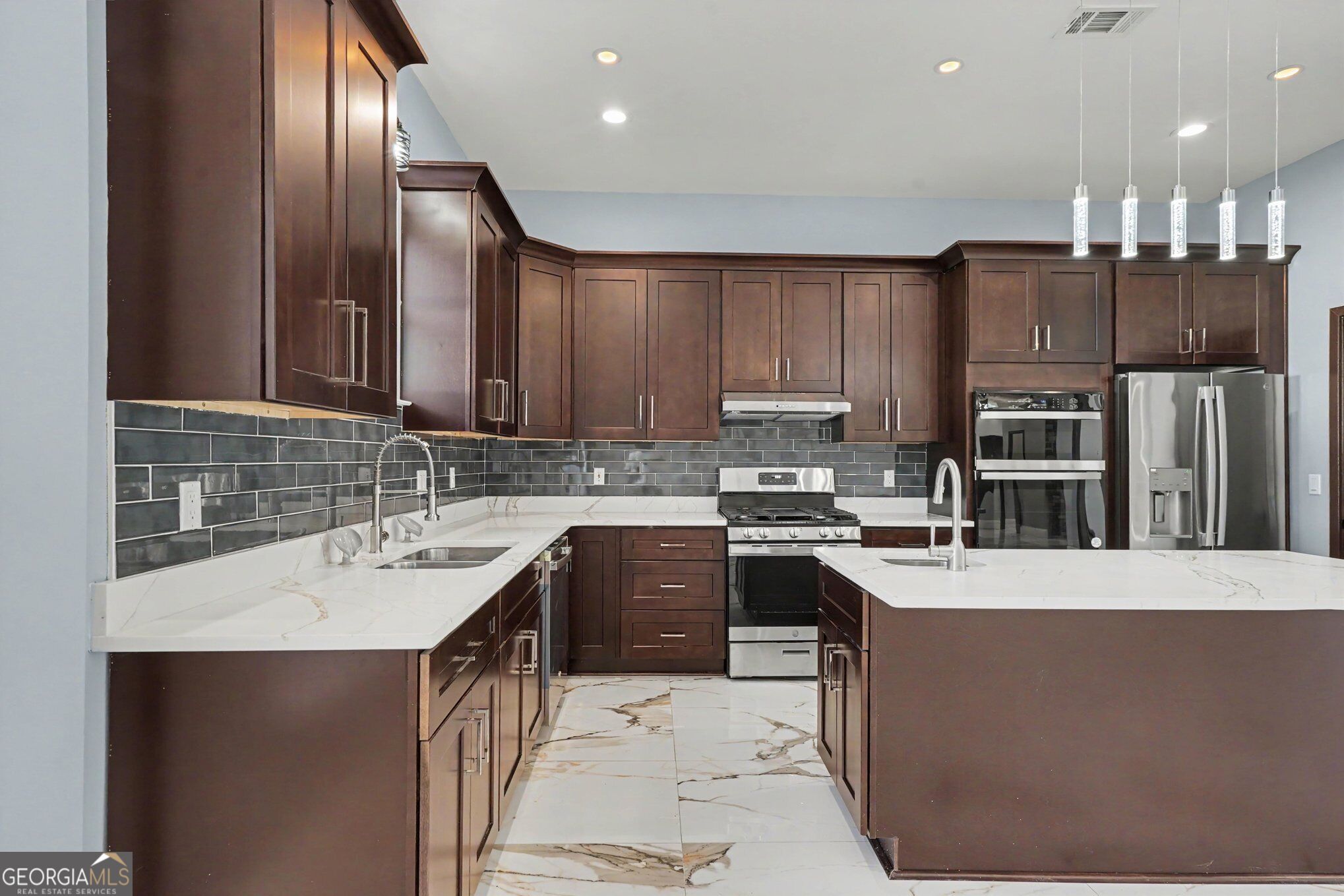 1515 Grayson Parkway Property Photo 3