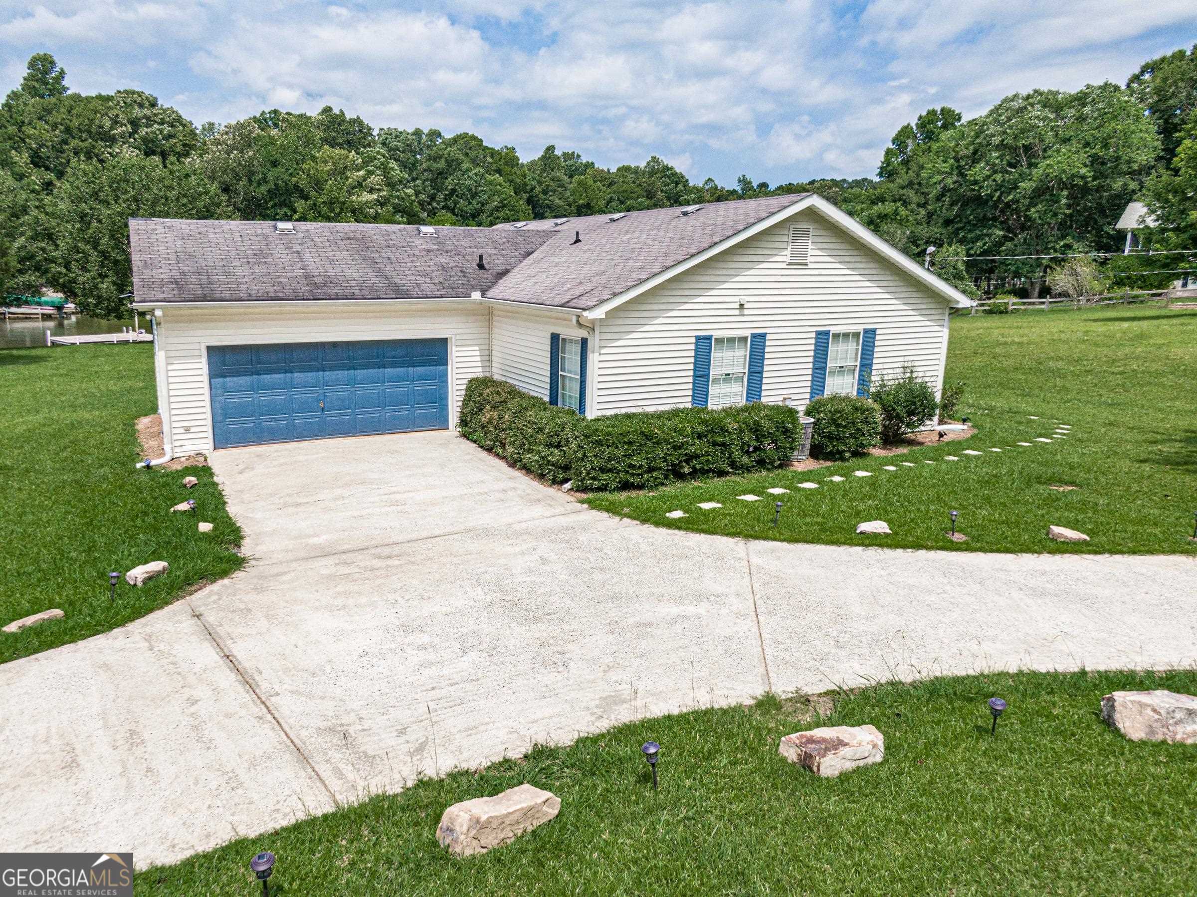 225 E River Bend Drive Property Photo 2