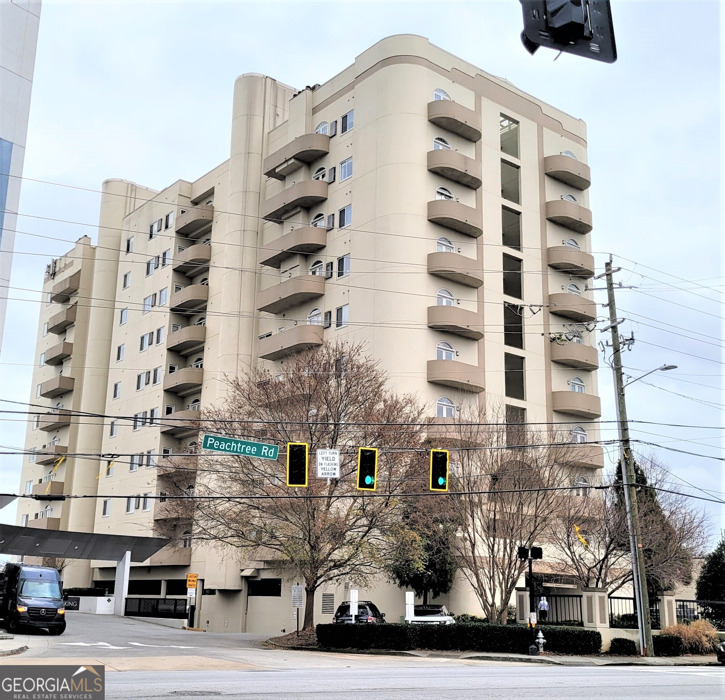 2161 Peachtree Road NE UNIT 901 Property Photo 1
