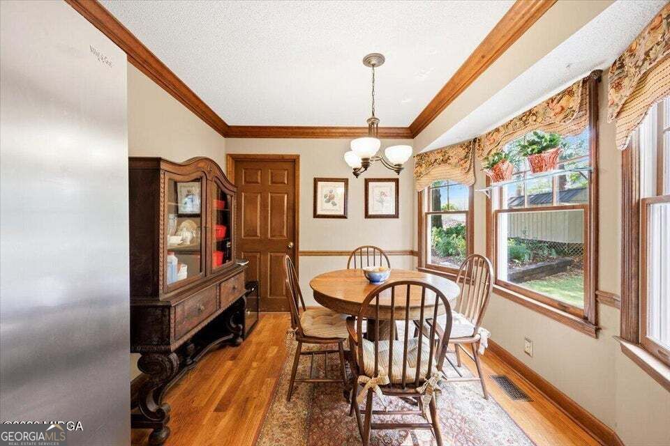1301 Craddock Way Property Photo 12