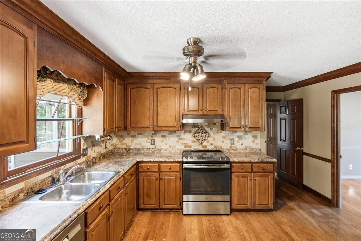 1301 Craddock Way Property Photo 40
