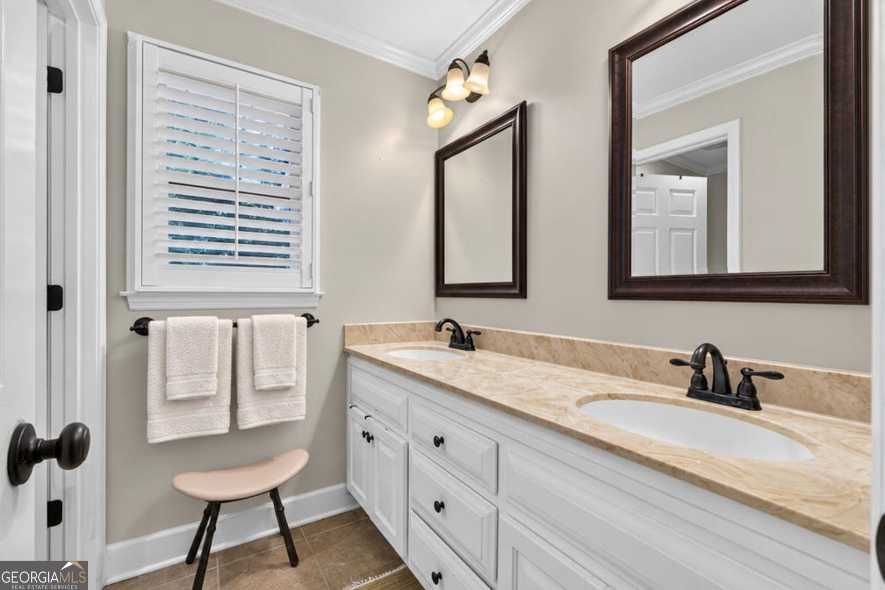 306 Ashford Place Property Photo 11