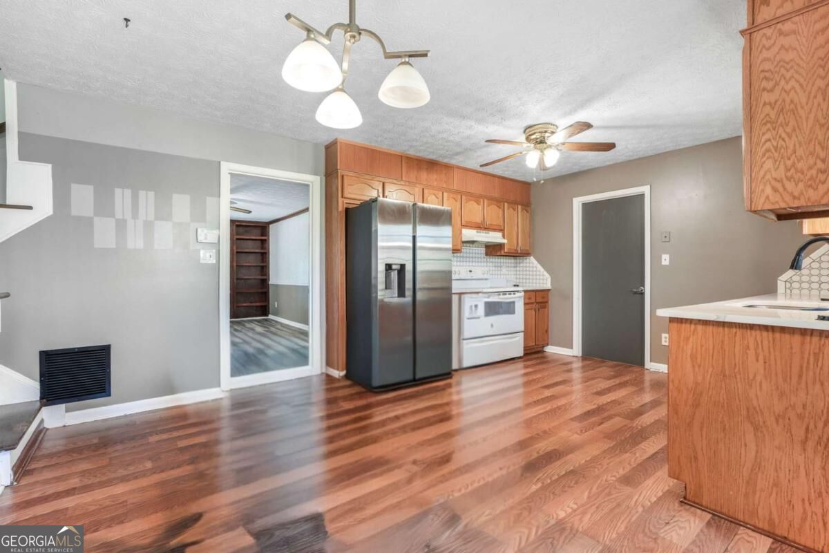 1349 Ashbrook Drive Property Photo 10