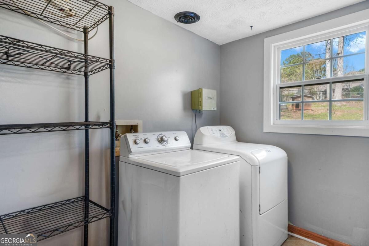 1349 Ashbrook Drive Property Photo 16