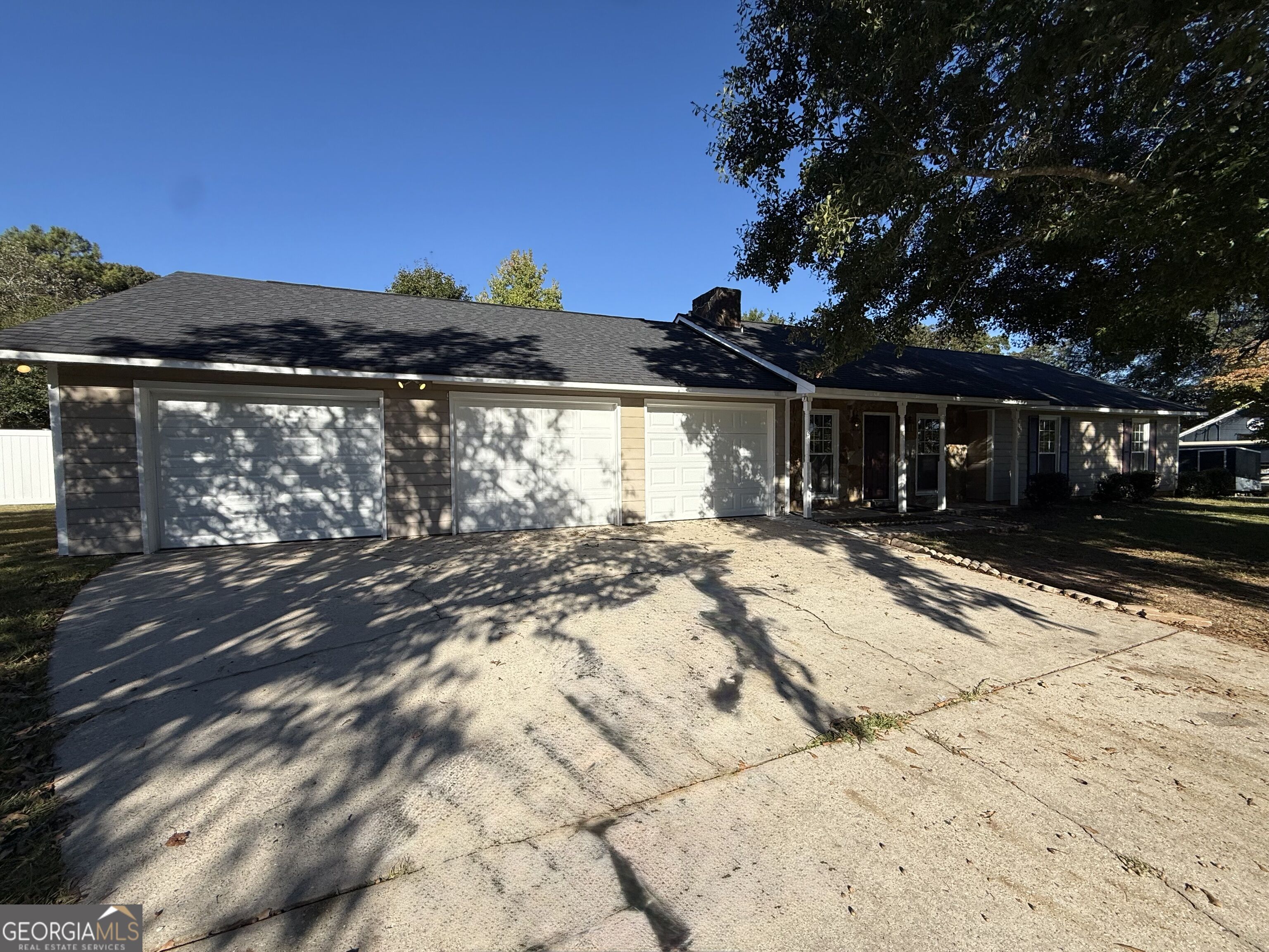 201 Merrill Drive Property Photo 3