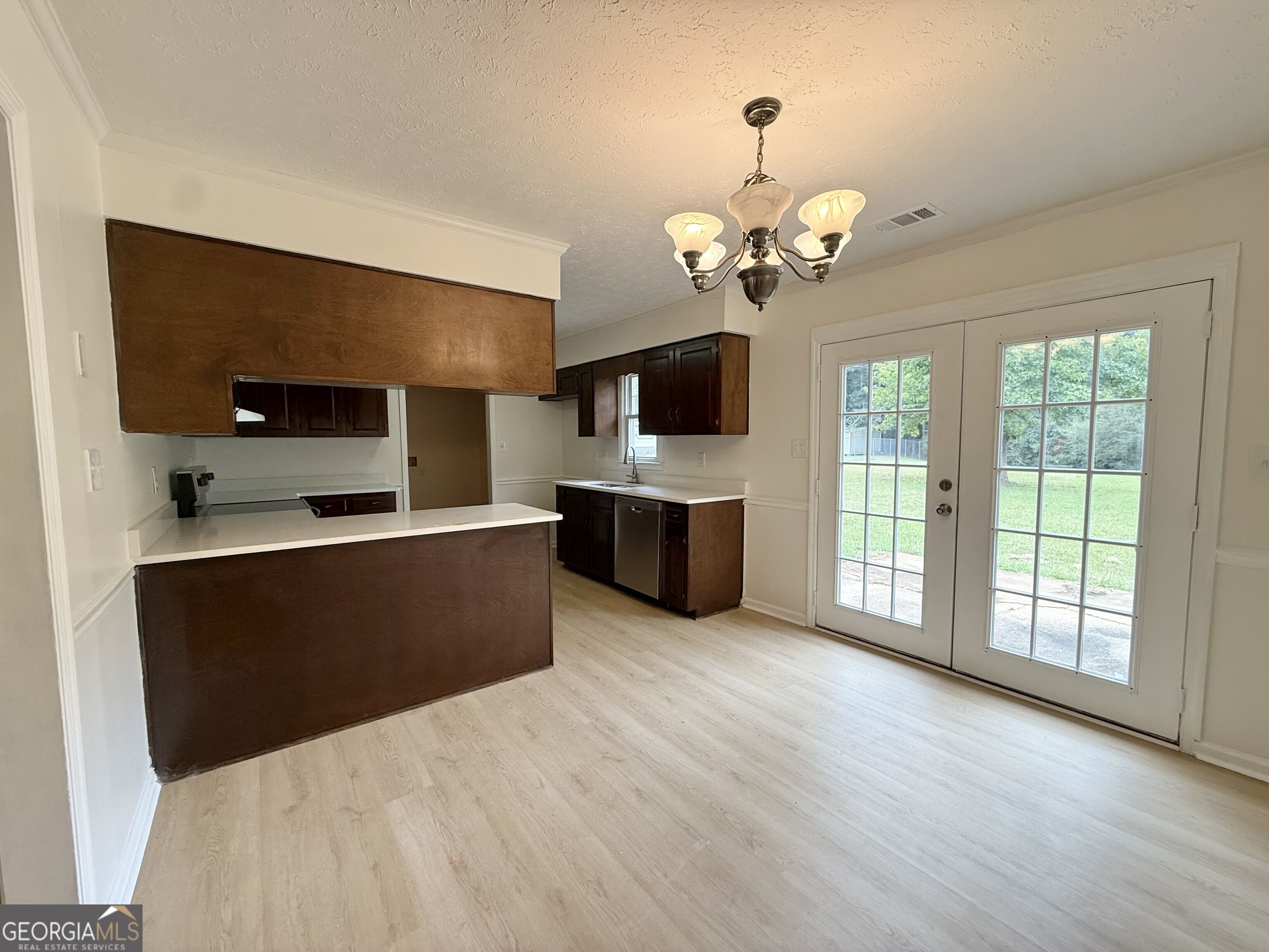 201 Merrill Drive Property Photo 12