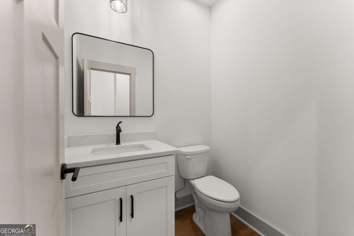 136 Lakeview Way Property Photo 27
