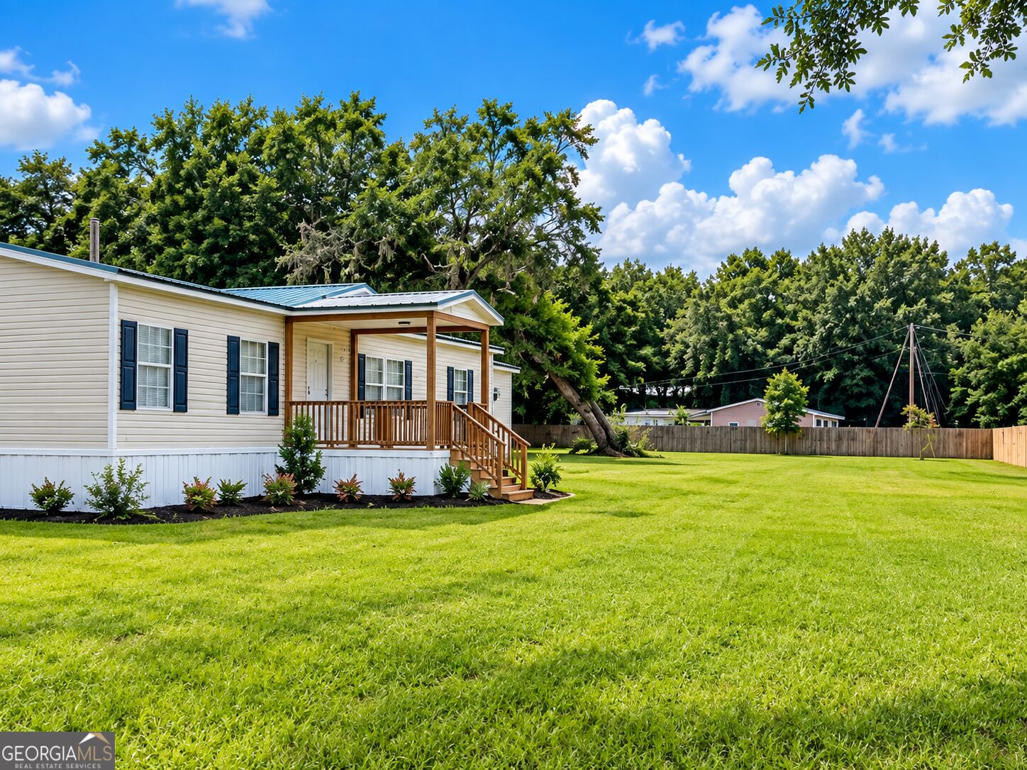 1021 Seaburg Drive Ne Property Photo 9