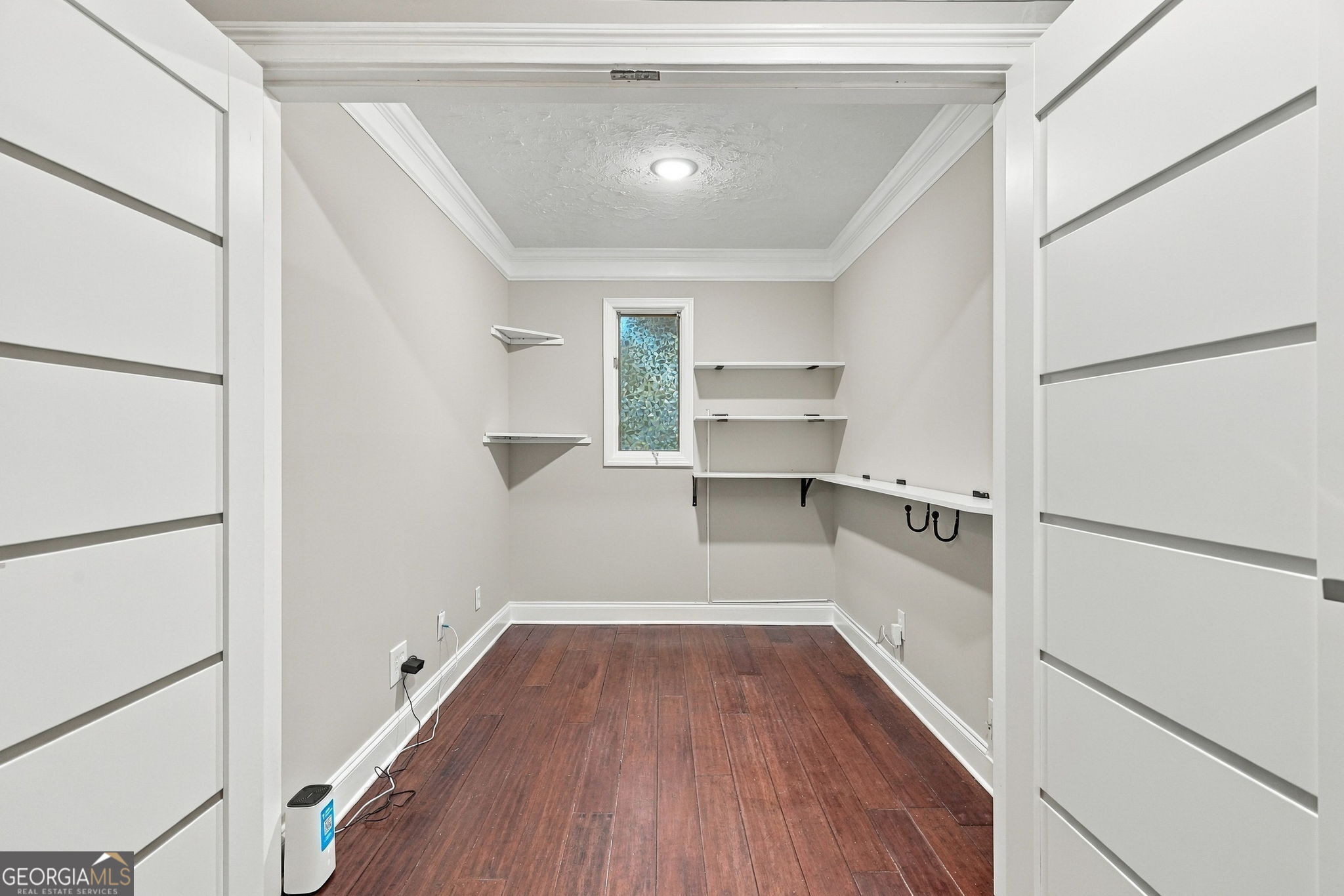 2936 Henderson Road Property Photo 9