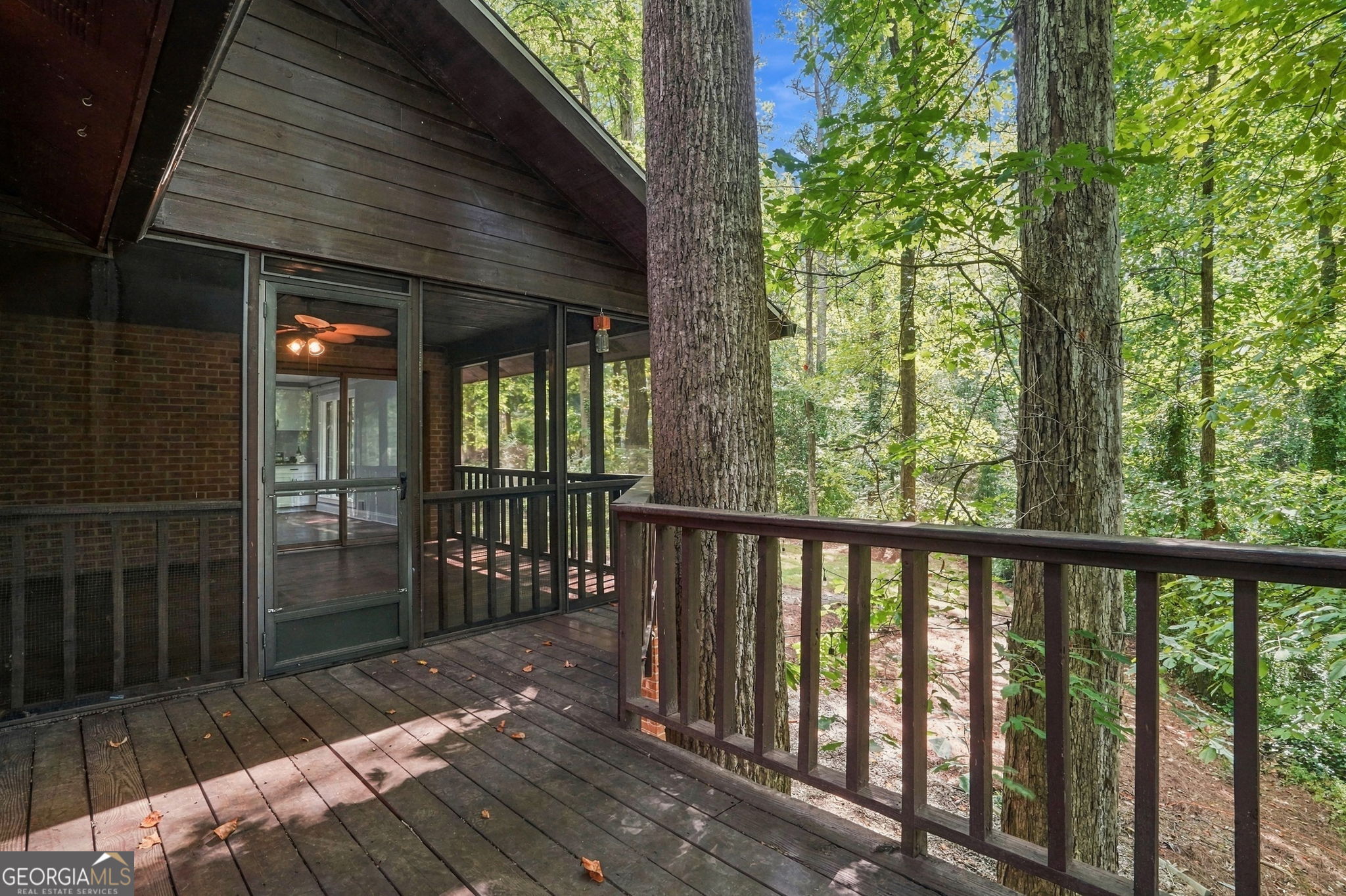 2936 Henderson Road Property Photo 12