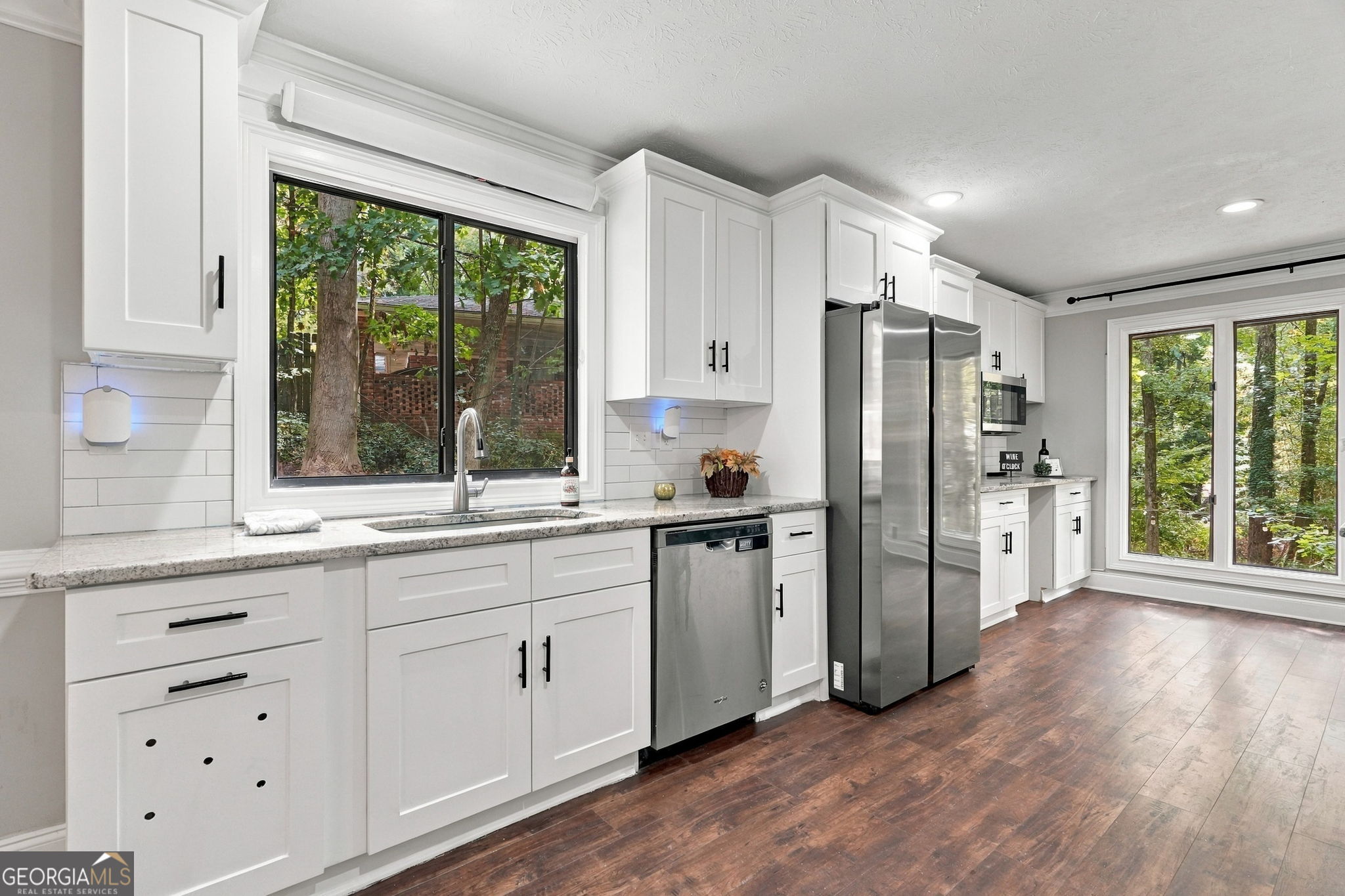 2936 Henderson Road Property Photo 16
