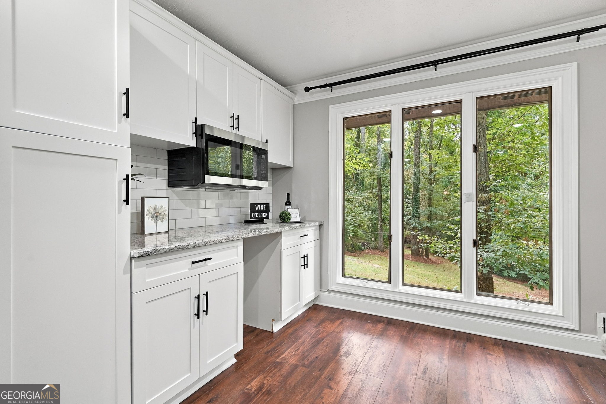 2936 Henderson Road Property Photo 18