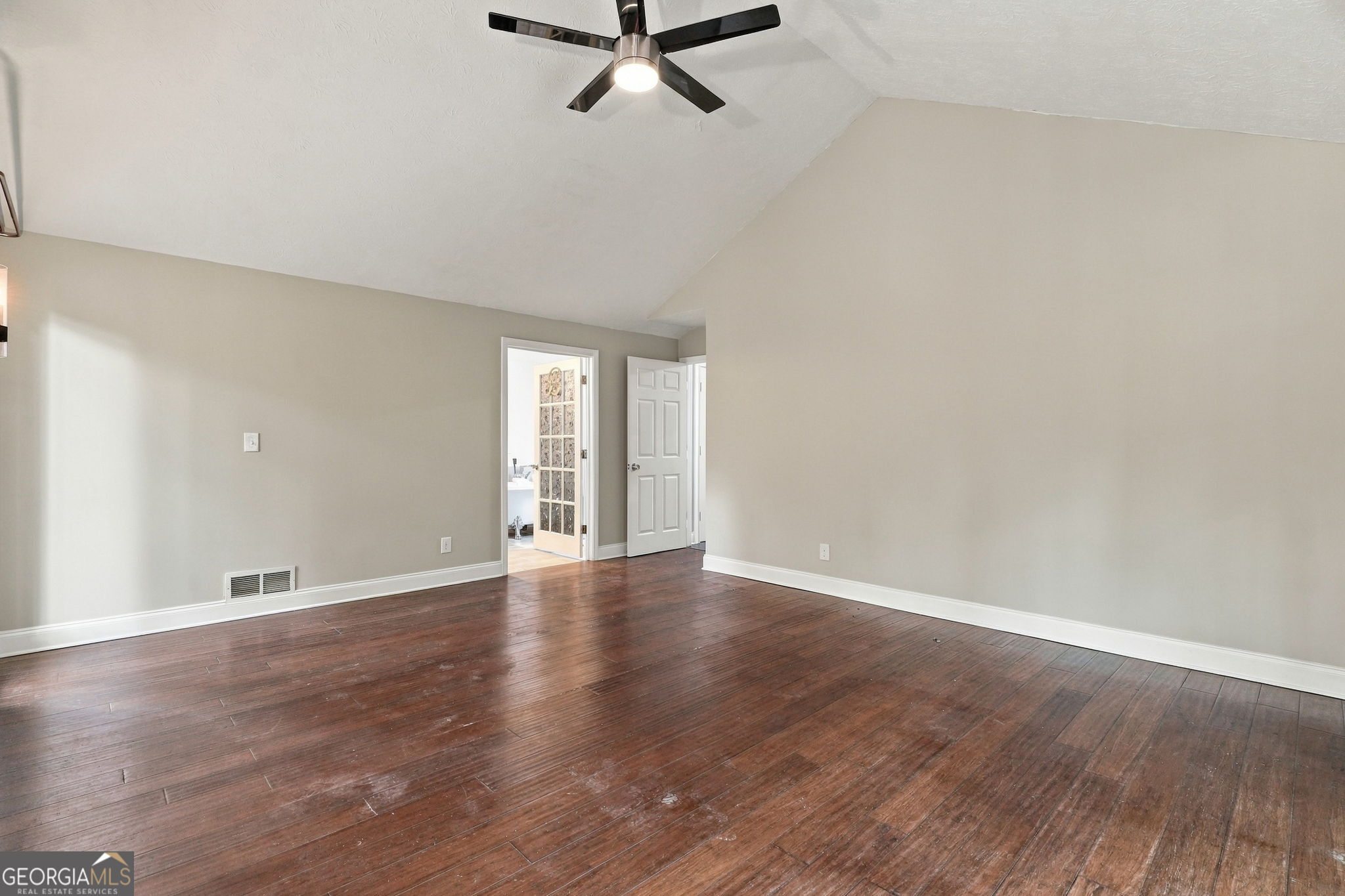 2936 Henderson Road Property Photo 26