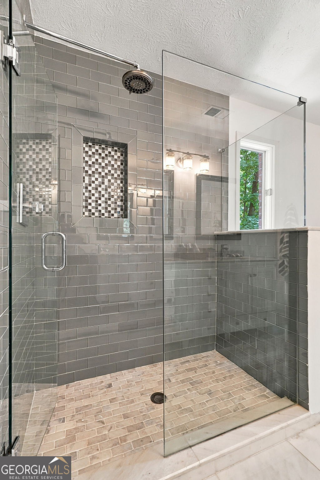 2936 Henderson Road Property Photo 40