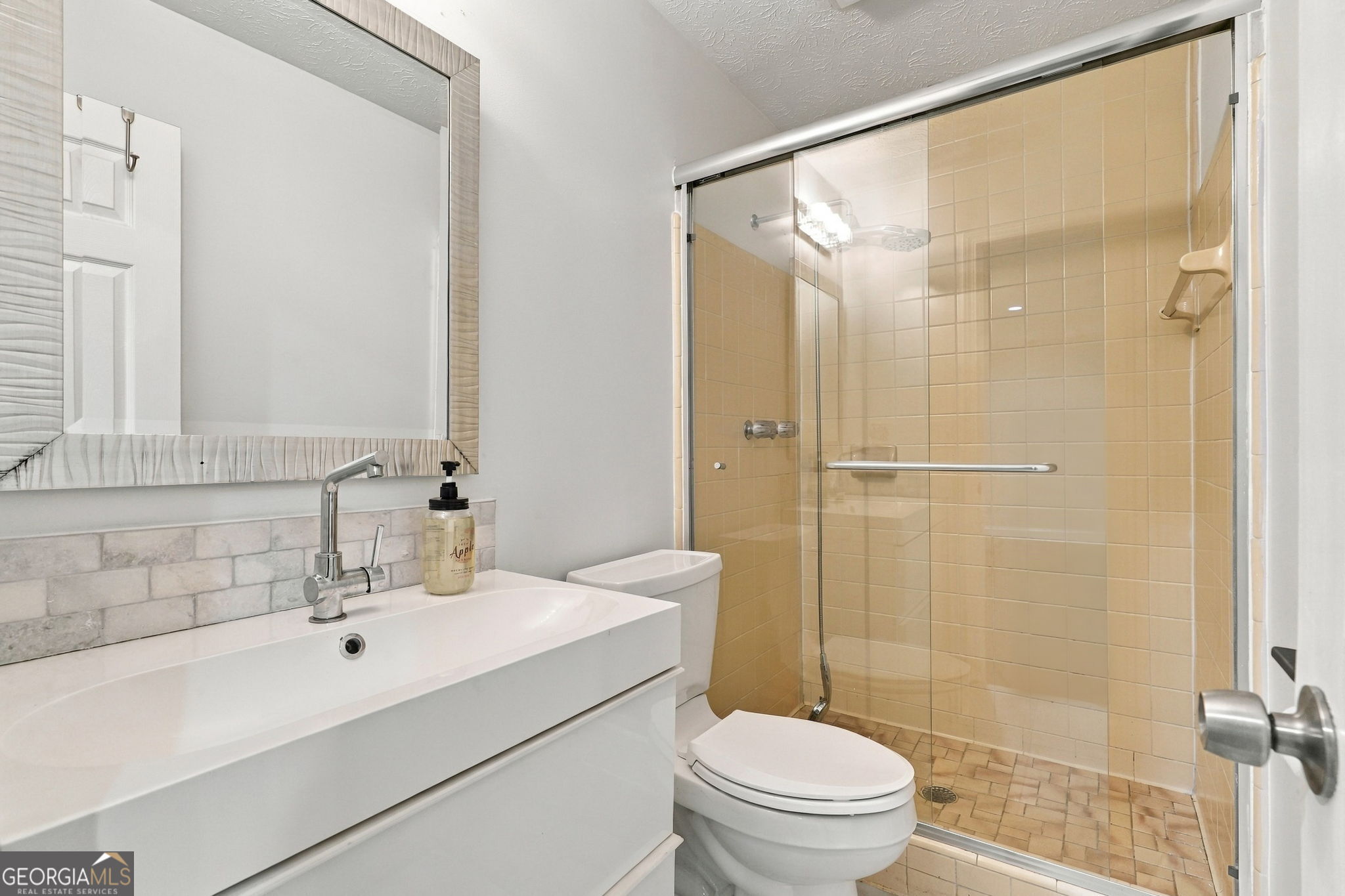 2936 Henderson Road Property Photo 46